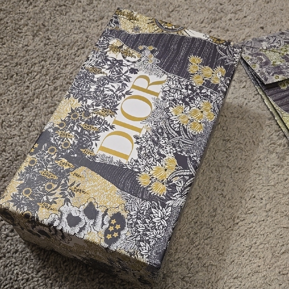 Dior Floral Patterned Box And Bag